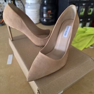 Vocal Tan Women's Heels